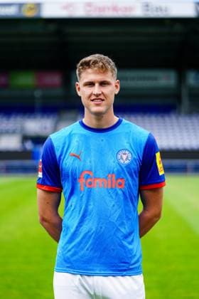 Phil Harres Holstein Kiel 19 GER, Holstein Kiel, Bundesliga, Portraettermin 2024 2025 GER, Holstein Kiel, Bundesliga, Portraettermin 2024 2025 Kiel Copyright: xEibner-Pressefoto MarcelxvonxFehrnx EP_MFN