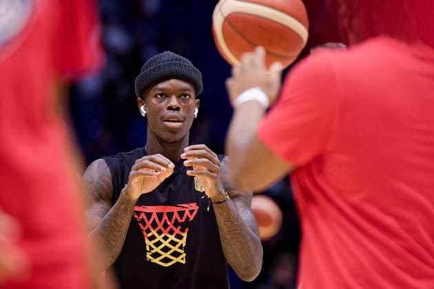 London, England, July 22 2024: Dennis Schroder (17 Germany) warming up before the USA Basketball Showcase game between USA and Germany at The O2 Arena in London, England. (Pedro Porru SPP)  Copyright: xPedroxPorrux xSPPx spp-en-PePoSp-4F8A1675