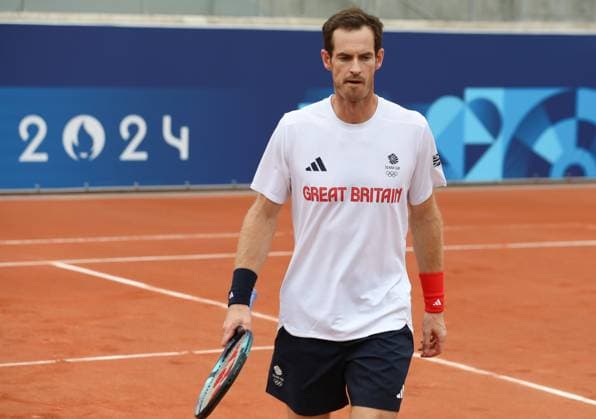 July 22, 2024, Paris, Ile de France, France: ANDY MURRAY of Team Great Britain (GBR) in action during a Tennis Men s Doubles training session at the Paris 2024 Olympic Games, Olympische Spiele, Olympia, OS in Roland-Garros, France Paris France - ZUMAc179 20240722_oly_c179_184 Copyright: xMickaelxChavetx