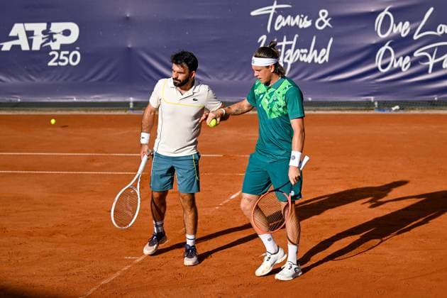 TENNIS - ATP, Tennis Herren Generali Open 2024 KITZBUEHEL,AUSTRIA,23.JUL.24 - TENNIS - ATP World Tour, Generali Open. Image shows Romain Arneodo (MON) and Sam Weissborn (AUT).  GEPAxpictures xDanielxSchoenherr
