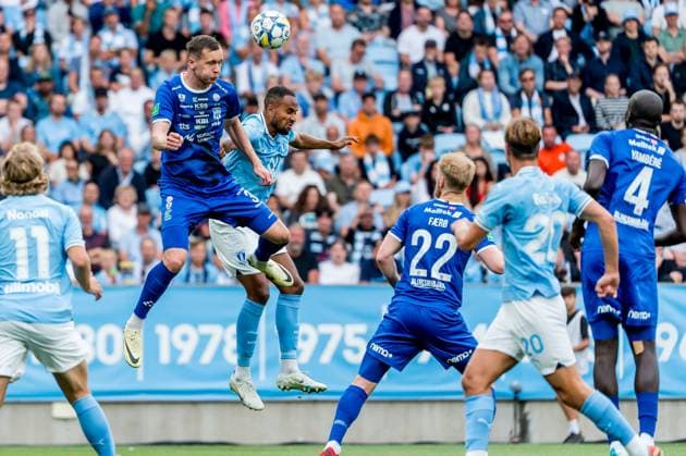 240723 Alexander Berntsson of Klaksvik and Isaac Kiese Thelin of Malmö FF during the UEFA Champions League football match between Malmö FF and Klaksvik on July 23, 2024 in Malmö Photo Christian Örnberg BILDBYRAN COP 166 CO0443 fotboll, football, soccer, fotball,champions league,malmö ff,kl  Copyright: CHRISTIANxÖRNBERG BB240723CO020