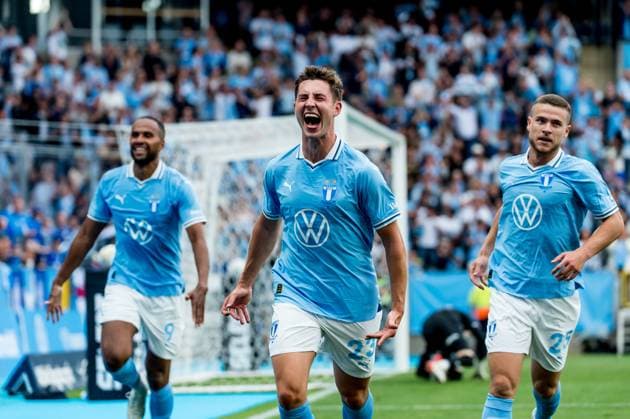 240723 Lasse Berg Johnsen of Malmö FF celebrates after the 1 0 goal during the UEFA Champions League football match between Malmö FF and Klaksvik on July 23, 2024 in Malmö Photo Christian Örnberg BILDBYRAN COP 166 CO0443 fotboll football soccer fotball champions league malmö ff klaksvik bbeng q2 bbauto jubel  Copyright: CHRISTIANxÖRNBERG BB240723CO028