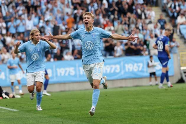 MALMÖ, SWEDEN 20240723 Malmös Hugo Bolin celebrates after scoring 2 goals during Tuesdays Champions League qualifier between Malmö FF and KÃ Klaksvik at Eleda stadium MALMÖ SWEDEN x11830x  Copyright: xAndersxBjurö TTx CL-KVAL MALMÖ-KLAKSVIK