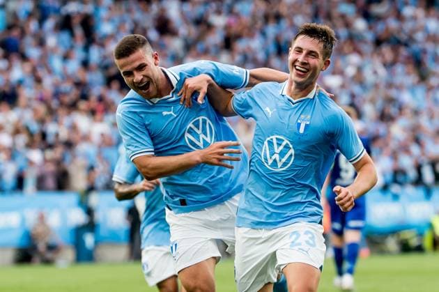 240723 Lasse Berg Johnsen and Gabriel Busanello of Malmö FF celebrate the 3 0 goal during the UEFA Champions League football match between Malmö FF and Klaksvik on July 23, 2024 in Malmö Photo Christian Örnberg BILDBYRAN COP 166 CO0443 fotboll football soccer fotball champions league malmö ff klaksvik bbeng q2 bbauto jubel  Copyright: CHRISTIANxÖRNBERG BB240723CO056