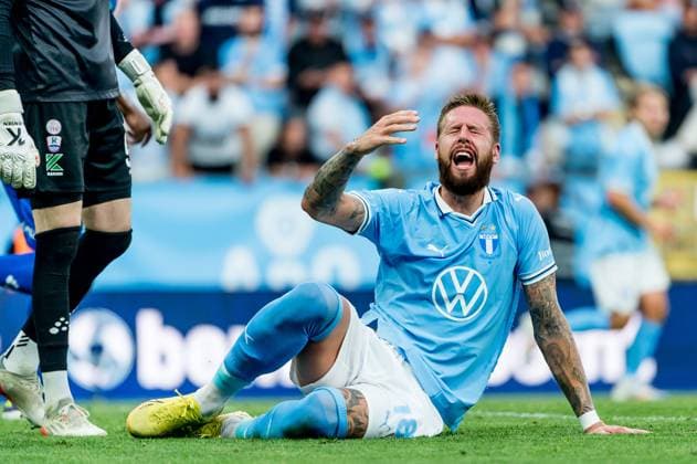 240723 Pontus Jansson of Malmö FF looks dejected during the UEFA Champions League football match between Malmö FF and Klaksvik on July 23, 2024 in Malmö Photo Christian Örnberg BILDBYRAN COP 166 CO0443 fotboll football soccer fotball champions league malmö ff klaksvik bbeng q2 bbauto depp  Copyright: CHRISTIANxÖRNBERG BB240723CO067