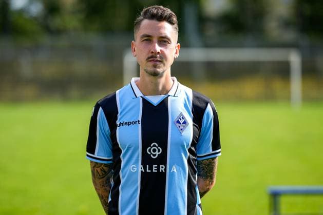 Adrian Fein SV Waldhof Mannheim 3 Liga, portrait date 2024 2025 xozx