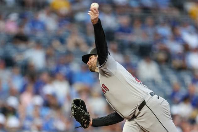 July 23, 2024: Arizona Diamondbacks starting pitcher Jordan Montgomery (52) throws against the Kansas City Royals during the third inning at Kauffman Stadium in Kansas City, MO. CSM Kansas City United States of America - ZUMAc04_ 20240723_zma_c04_200 Copyright: xDavidxSmithx