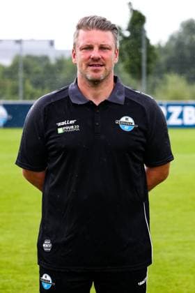 Coach Lukas Kwasniok, SC Paderborn 2 Football Bundesliga portrait appointment 2 BL 2024 2025 official photo appointment SC Paderborn in the training and youth performance center portrait, portrait, single image, Germany, football, men, GER, 23 07 2024 Christian Schroedter
