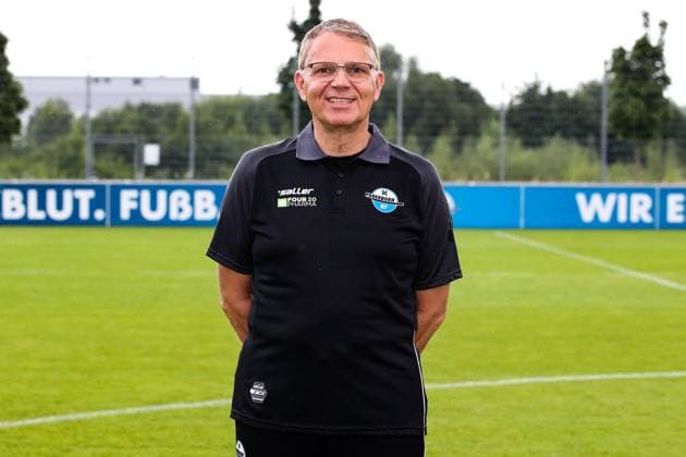Team doctor Dr Lutz Mahlke, SC Paderborn 2 Football Bundesliga portrait appointment 2 BL 2024 2025 official photo appointment SC Paderborn in the training and youth performance center portrait, portrait, single image, Germany, football, men, GER, 23 07 2024 Christian Schroedter