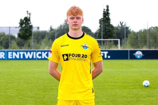 Goalkeeper Florian Pruhs, SC Paderborn 2 Football Bundesliga portrait appointment 2 BL 2024 2025 official photo appointment SC Paderborn in the training and youth performance center portrait, portrait, single image, Germany, football, men, GER, 23 07 2024 Christian Schroedter