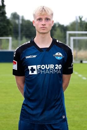 Anton Bäuerle, SC Paderborn 2 Football Bundesliga portrait appointment 2 BL 2024 2025 official photo appointment SC Paderborn in the training and youth performance center portrait, portrait, single image, Germany, football, men, GER, 23 07 2024 Christian Schroedter