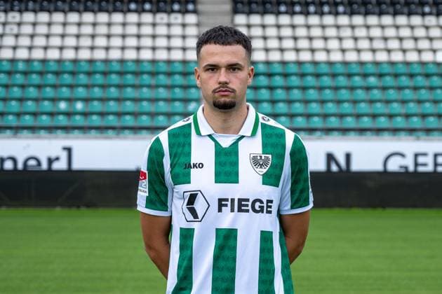 Yassine Bouchama SC Preußen Münster 2 Bundesliga, portrait date 2024 2025 Copyright: xKirchner-Media THx