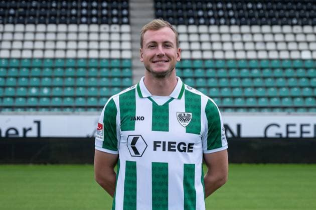 Simon Scherder SC Preußen Münster 2 Bundesliga, portrait date 2024 2025 Copyright: xKirchner-Media THx
