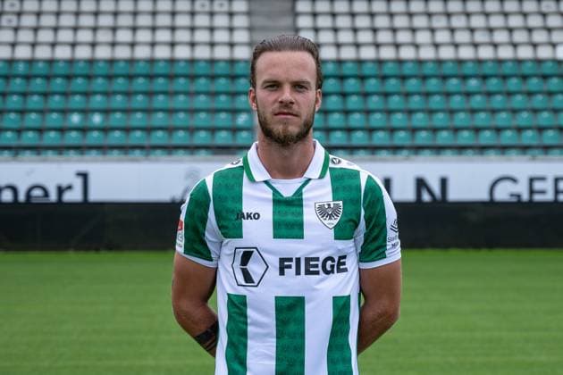 Jorrit Hendrix SC Preußen Münster 2 Bundesliga, portrait date 2024 2025 Copyright: xKirchner-Media THx