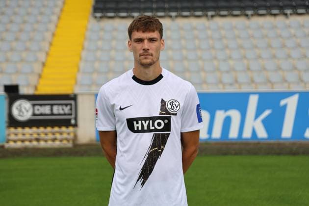 Paul Stock SV 07 Elversberg 2 Bundesliga, portrait date 2024 2025 Elversberg Ursapharm Arena an der Kaiserlinde Saarland Germany DE Copyright: xSebastianxBachx