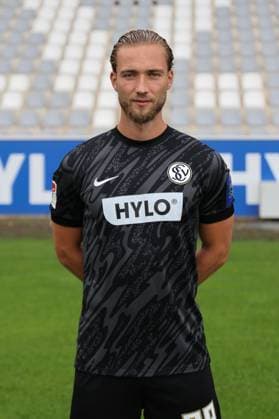 Tim Boss SV 07 Elversberg 2 Bundesliga, portrait date 2024 2025 Elversberg Ursapharm Arena an der Kaiserlinde Saarland Germany DE Copyright: xSebastianxBachx