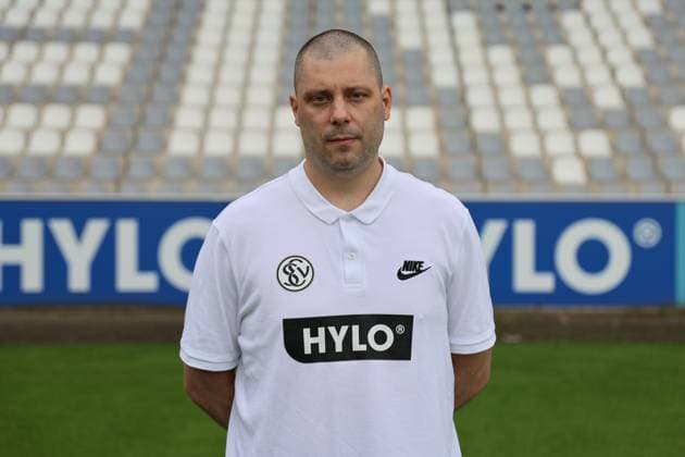 Team doctor Marc Guthoerl SV 07 Elversberg 2 Bundesliga, portrait appointment 2024 2025 Elversberg Ursapharm Arena an der Kaiserlinde Saarland Germany DE Copyright: xSebastianxBachx