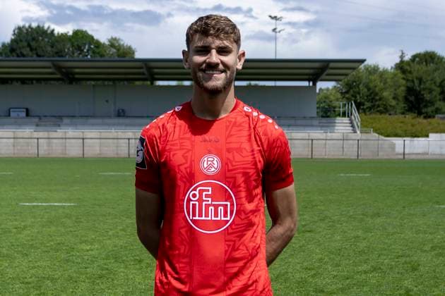 Leonardo Vonic Rot Weiss Essen 3 Liga, portrait date 2024 2025