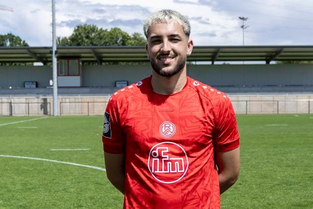 Dion Berisha Rot Weiss Essen 3 Liga, portrait date 2024 2025