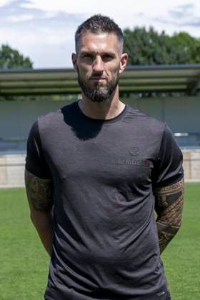 Manuel Lenz Rot Weiss Essen 3 Liga, portrait date 2024 2025