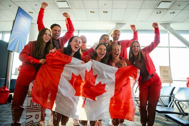 July 24, 2024, Toronto, On, Canada: Members of the 2024 Canadian Olympic Team pose for a photograph at a gate of Pearson Airport prior to boarding a flight to Paris for the 2024 Paris Olympics, in Toronto on Wednesday, July 24, 2024. Canada News - July 24, 2024  - ZUMAc35_ 20240724_zaf_c35_129 Copyright: xChristopherxKatsarovx