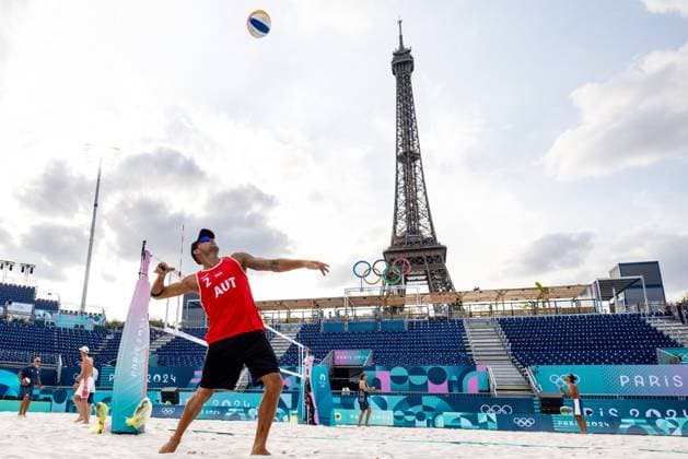 OLYMPICS - Olympic Summer Games 2024 PARIS,FRANCE,24.JUL.24 - OLYMPICS, Beach volleyball, Beachvolleyball - Olympic Summer Games Paris 2024, preview, training. Image shows Alexander Horst (AUT). Keywords: olympic rings, eiffel tower.  GEPAxpictures xMaticxKlansek