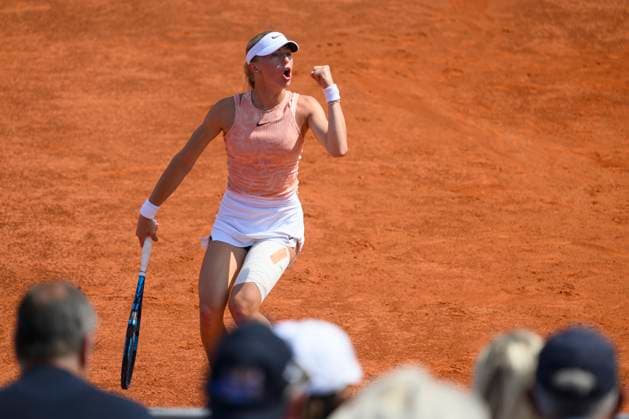 Laura Samsonova of Czech Republic in action against Magdalena Frech of Poland during semifinal of the WTA, Tennis Damen women s tennis tournament Livesport Prague Open 2024 in Prague, Czech Republic, July 25, 2024. (CTKxPhoto MichalxKamaryt) CTKPhotoP2024072504137  CTKPhotoP2024072504137
