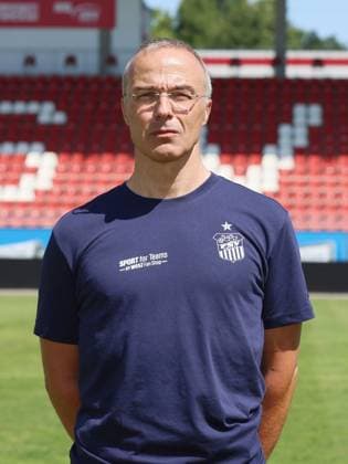 FSV Zwickau team presentation Regionalliga NO team doctor Dr med Uwe Flötgen Floetgen FSV Zwickau Regionalliga NordOst, Porträttermin 2024 2025 , Zwickau, 15 07 2024, GGZ Arena, Football , Picture Point