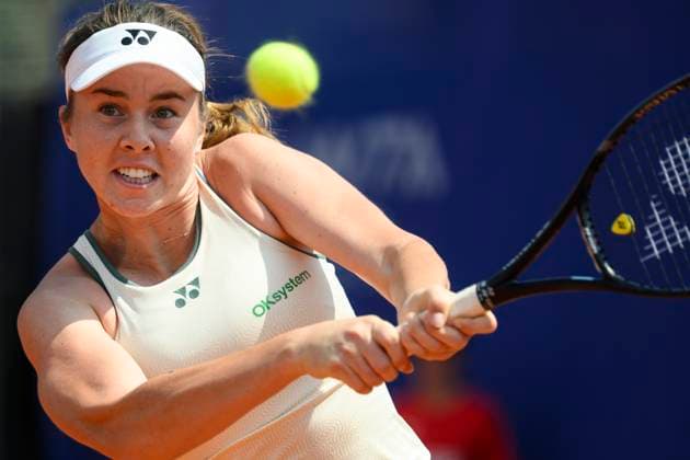 Linda Noskova of Czech Republic in action against Magda Linette of Poland during semifinal of the WTA, Tennis Damen women s tennis tournament Livesport Prague Open 2024 in Prague, Czech Republic, July 25, 2024. (CTKxPhoto MichalxKamaryt) CTKPhotoP2024072505358  CTKPhotoP2024072505358