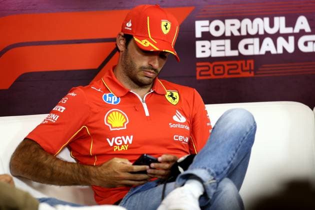 25 07 2024, xsvx, Motorsport FIA Formula 1, Belgian Grand Prix 2024 emspor, v l Press conference Carlos Sainz Ferrari starting number 55 FIA REGULATIONS PROHIBIT ANY USE OF PHOTOGRAPHS as IMAGE SEQUENCES and or QUASI VIDEO Spa