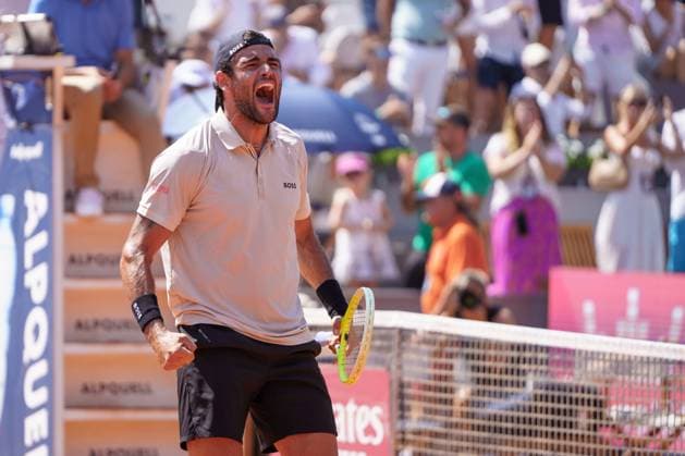 Generali Open ATP 250 2024 Kitzbühel, 25 07 2024 Matteo Berrettini ITA, Italy celebrates after his victory in the quarterfinals of the Generali Open Generali Open 2024, ATP 250, Sportpark Kitzbühel on 25 07 2024, Kitzbühel Copyright: xBEAUTIFULxSPORTSx Pajonkx