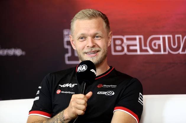 25 07 2024, xsvx, Motorsport FIA Formula 1, Belgian Grand Prix 2024 emspor, v l Press conference Kevin Magnussen MoneyGram Haas F1 Team starting number 20 FIA REGULATIONS PROHIBIT ANY USE OF PHOTOGRAPHS as IMAGE SEQUENCES and or QUASI VIDEO Spa