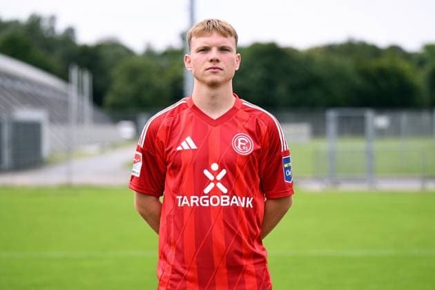 Daniel Bunk Fortuna Düsseldorf 2 BL, portrait date 2024 2025