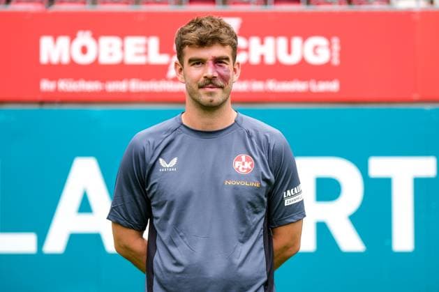 Johannes Wekesser 1 FC Kaiserslautern, Physiotherapist , GER, 1 FC Kaiserslautern, 2 Bundesliga, Portraettermin 2024 2025, 25 07 2024 GER, 1 FC Kaiserslautern, 2 Bundesliga, Portraettermin 2024 2025, 25 07 2024 Kaiserslautern Copyright: xEibner-Pressefoto FlorianxWieganx EP_FWD