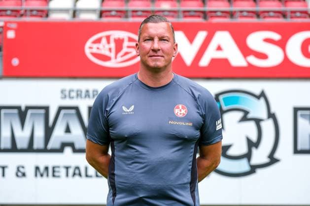 Dennis Rudel 1 FC Kaiserslautern, Goalkeeper Coordinator , GER, 1 FC Kaiserslautern, 2 Bundesliga, Portraettermin 2024 2025, 25 07 2024 GER, 1 FC Kaiserslautern, 2 Bundesliga, Portraettermin 2024 2025, 25 07 2024 Kaiserslautern Copyright: xEibner-Pressefoto FlorianxWieganx EP_FWD