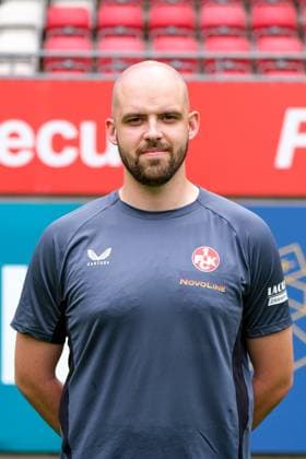 Daniel Lewandowski 1 FC Kaiserslautern, Team Manager , GER, 1 FC Kaiserslautern, 2 Bundesliga, Portraettermin 2024 2025, 25 07 2024 GER, 1 FC Kaiserslautern, 2 Bundesliga, Portraettermin 2024 2025, 25 07 2024 Kaiserslautern Copyright: xEibner-Pressefoto FlorianxWieganx EP_FWD