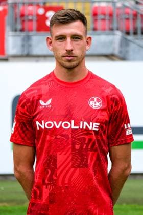 Daniel Hanslik 1 FC Kaiserslautern, 19 , GER, 1 FC Kaiserslautern, 2 Bundesliga, Portraettermin 2024 2025, 25 07 2024 GER, 1 FC Kaiserslautern, 2 Bundesliga, Portraettermin 2024 2025, 25 07 2024 Kaiserslautern Copyright: xEibner-Pressefoto FlorianxWieganx EP_FWD