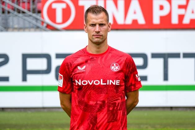 Henrick Zuck 1 FC Kaiserslautern, 21 , GER, 1 FC Kaiserslautern, 2 Bundesliga, Portraettermin 2024 2025, 25 07 2024 GER, 1 FC Kaiserslautern, 2 Bundesliga, Portraettermin 2024 2025, 25 07 2024 Kaiserslautern Copyright: xEibner-Pressefoto FlorianxWieganx EP_FWD