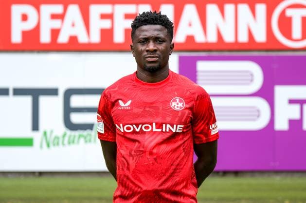 Afeez Aremu 1 FC Kaiserslautern, 23 , GER, 1 FC Kaiserslautern, 2 Bundesliga, Portraettermin 2024 2025, 25 07 2024 GER, 1 FC Kaiserslautern, 2 Bundesliga, Portraettermin 2024 2025, 25 07 2024 Kaiserslautern Copyright: xEibner-Pressefoto FlorianxWieganx EP_FWD