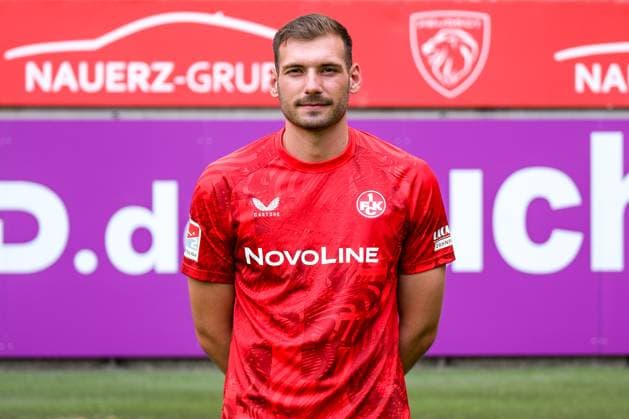 Luca Sirch 1 FC Kaiserslautern, 31 , GER, 1 FC Kaiserslautern, 2 Bundesliga, Portraettermin 2024 2025, 25 07 2024 GER, 1 FC Kaiserslautern, 2 Bundesliga, Portraettermin 2024 2025, 25 07 2024 Kaiserslautern Copyright: xEibner-Pressefoto FlorianxWieganx EP_FWD