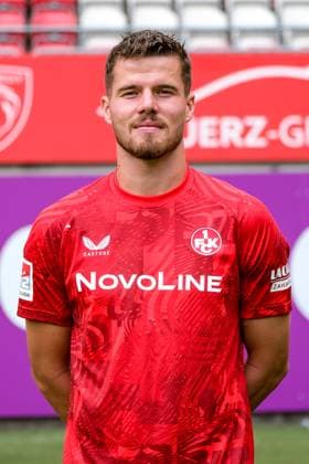 Jan Elvedi 1 FC Kaiserslautern, 33 , GER, 1 FC Kaiserslautern, 2 Bundesliga, Portraettermin 2024 2025, 25 07 2024 GER, 1 FC Kaiserslautern, 2 Bundesliga, Portraettermin 2024 2025, 25 07 2024 Kaiserslautern Copyright: xEibner-Pressefoto FlorianxWieganx EP_FWD