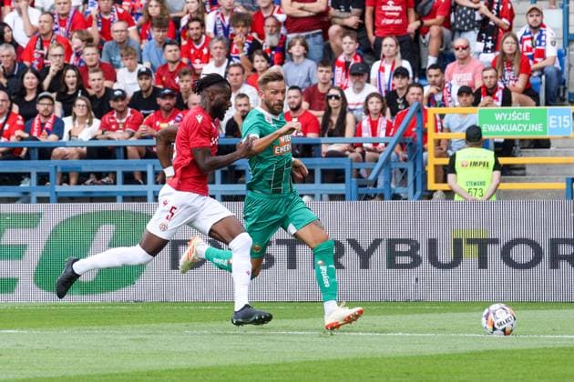 KRAKOW 25.07.2024 ELIMINACJE DO LIGI EUROPY SEZON 2024 2025 PLAY- OFF QUALIFICATIONS UEFA EUROPE LEAGUE MATCH: Wisla Krakow - SK Rapid Wieden NZ JOSEPH COLLEY GUIDO BURGSTALLER FOT. JACEK STANISLAWEK 400mm.pl NEWSPIX.PL --- Newspix.pl  STA25072024_6144