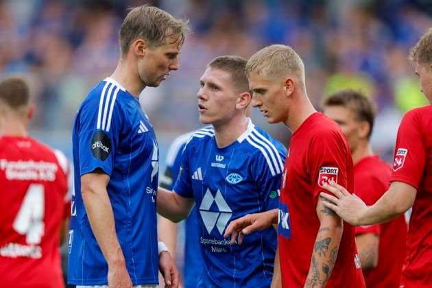 UEFA Europa League Qualification Round 2 Molde Silkeborg Molde 20240725 Anders Hageskjaer left and Marcus Andre Kaasa during the Europa League qualifier between Molde and Silkeborg at Aker Stadion Photo Svein Ove Ekornesvag NTB Molde Norway EDITORIAL USE ONLY RESTRICTED USE FOR BETTING COMPANIES  Copyright: xSveinxOvexEkornesvagx xNTBx