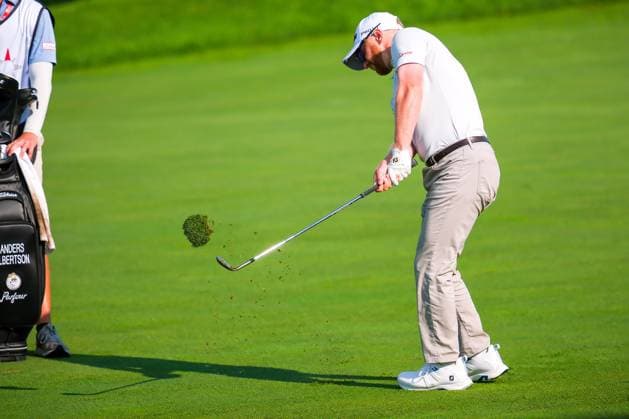 July 25, 2024, Blaine, Minnesota, USA: ANDERS ALBERSTON swings on the hole 10 fairway during the 2024 PGA, Golf Herren 3M Open at TPC Twin Cities on July 25, 2024. Blaine USA - ZUMAg254 20240725_zsp_g254_105 Copyright: xStevenxGarciax