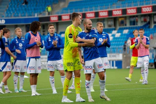 UEFA Europa League Qualification 2nd Round Molde Silkeborg Molde 20240725 Molde celebrates after winning the Europa League qualifier between Molde and Silkeborg at Aker Stadion Photo Svein Ove Ekornesvag NTB Molde Norway EDITORIAL USE ONLY RESTRICTED USE FOR BETTING COMPANIES  Copyright: xSveinxOvexEkornesvagx xNTBx