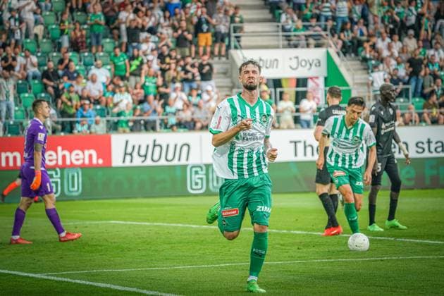 Soccer FC St Gallen 1879 vs FC TOBOL KOSTANAY 2 qualifying round UEFA Conference League Kybunpark St Gallen, Switzerland Goal and goal celebration with gesture by St Gallens Mihailo Stevanovic to equalize 1 1 St Gallen Kybunpark Canton St Gallen Switzerland Copyright: xJoeranxSteinsiekx