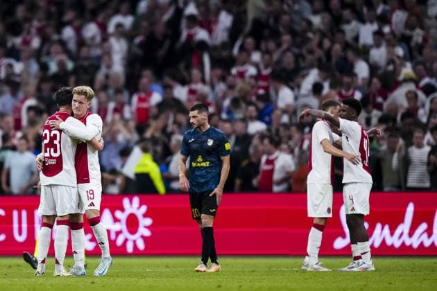 AMSTERDAM , 25-07-2024, JohanCruijff ArenA , Season 2024-2025. UEFA Europa League Second qualifying round Football between Ajax and Vojvodina , ajax players celebrating the win., Ajax player Steven Berghuis, Ajax player Julian Rijkhoff Ajax - Vojvodina  x25835776x Copyright: