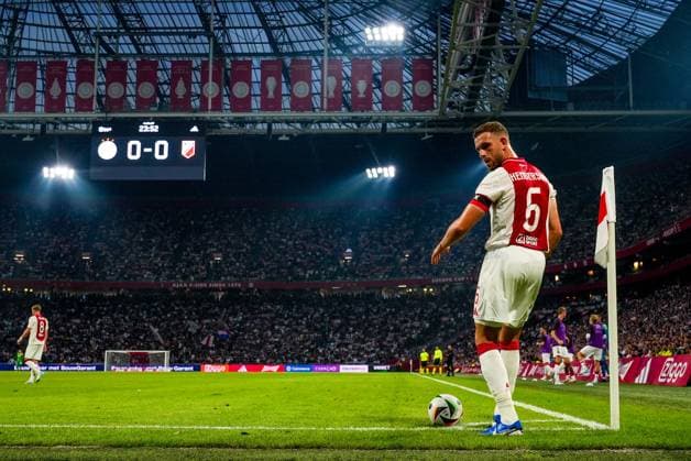 AMSTERDAM , 25-07-2024, JohanCruijff ArenA , Season 2024-2025. UEFA Europa League Second qualifying round Football between Ajax and Vojvodina , Ajax player Jordan Henderson Ajax - Vojvodina  x25835789x Copyright:
