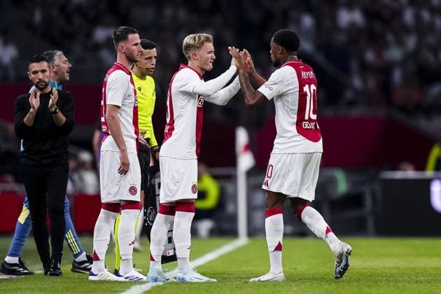 AMSTERDAM , 25-07-2024, JohanCruijff ArenA , Season 2024-2025. UEFA Europa League Second qualifying round Football between Ajax and Vojvodina , Ajax player Chuba Apkom player substitution, Ajax player Julian Rijkhoff. Ajax - Vojvodina  x25835791x Copyright: