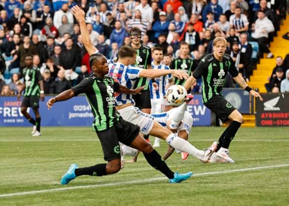 Kilmarnock v Cercle Brugge UEFA Europa League Lawrence Agyekum of Cercle Brugge (left) and Brad Lyons of Kilmarnock in action during the UEFA Europa League Second Qualifying Round First Leg match at Rugby Park, Kilmarnock UK Newspapers OUT Copyright: xFredxPalmerx FIL-20396-0094
